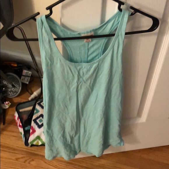 Athletic top - Picture 2 of 3